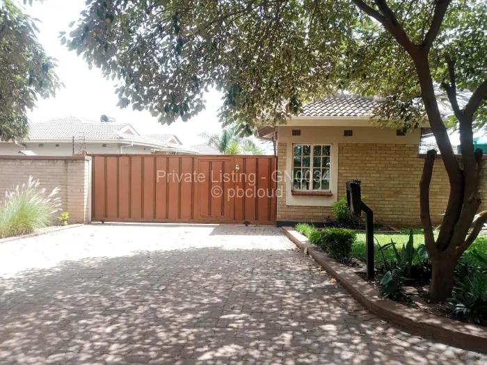 Townhouse/Cluster for Sale in Prospect, Harare