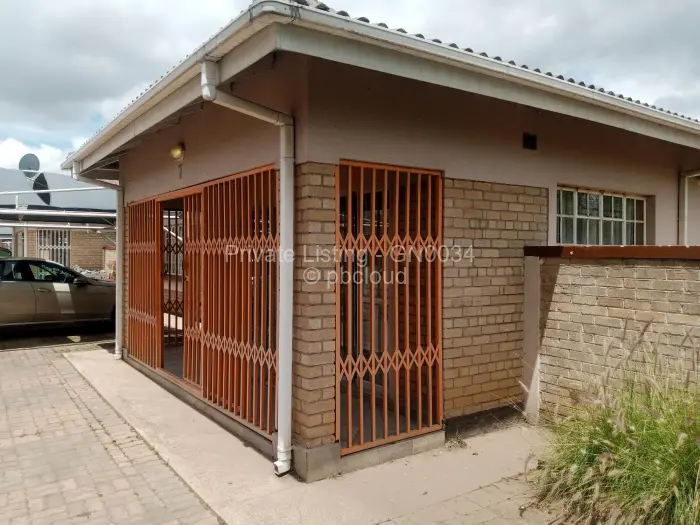Townhouse/Cluster for Sale in Prospect, Harare
