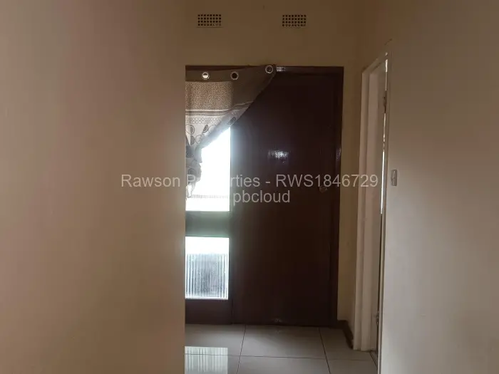 3 Bedroom House for Sale in Mabelreign, Harare