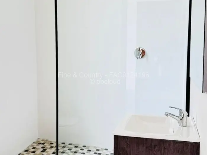 Townhouse/Cluster for Sale in Greendale North, Harare