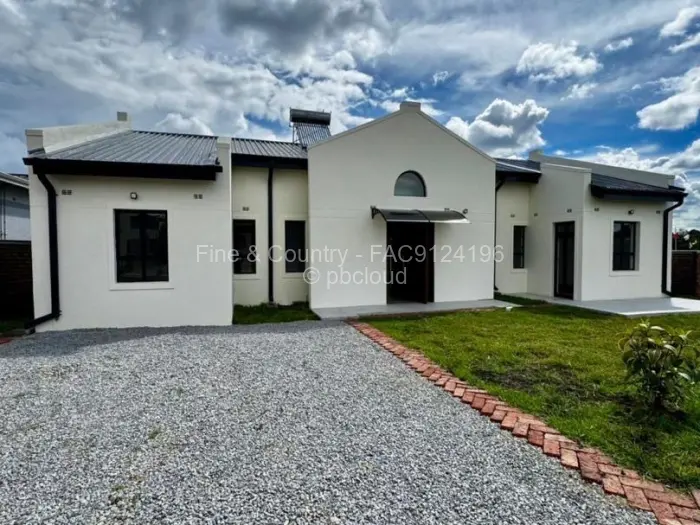 Townhouse/Cluster for Sale in Greendale North, Harare
