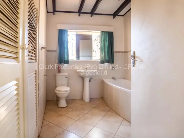 6 Bedroom House for Sale in Greystone Park, Harare