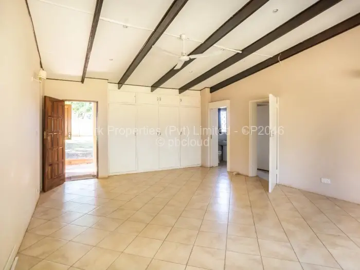 6 Bedroom House for Sale in Greystone Park, Harare
