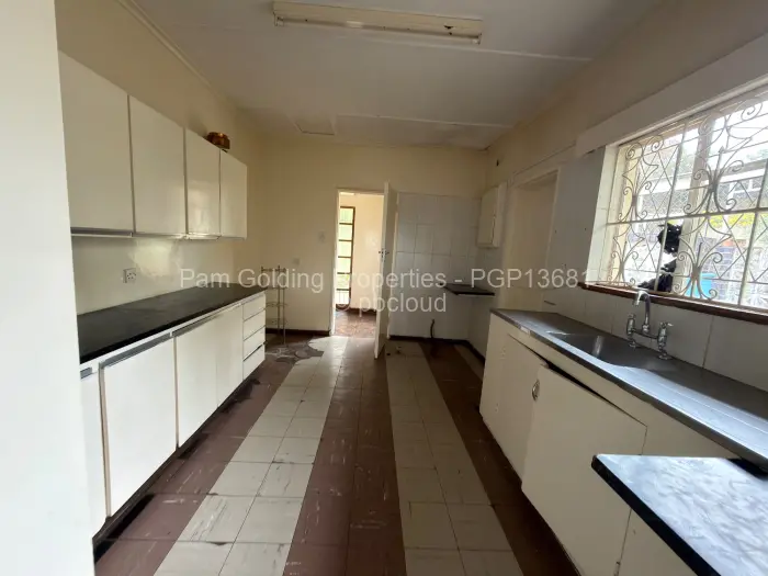 3 Bedroom House for Sale in Burnside, Bulawayo