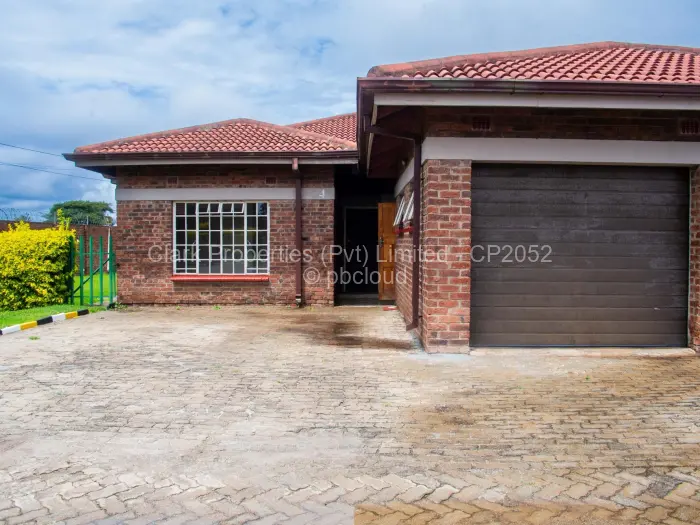 Townhouse/Cluster for Sale in Monavale, Harare