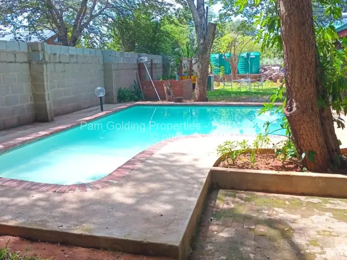Townhouse/Cluster for Sale in Victoria Falls, Victoria Falls