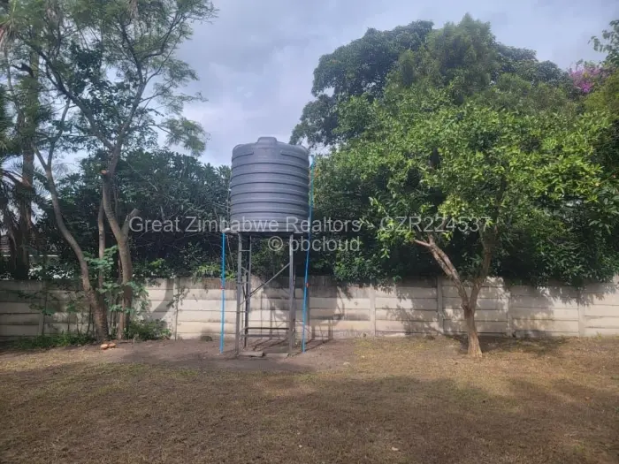 3 Bedroom House to Rent in Queensdale