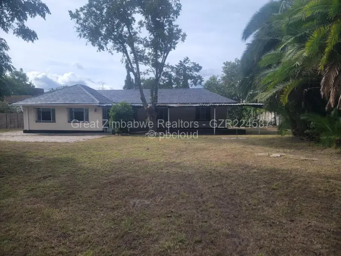 3 Bedroom House to Rent in Queensdale