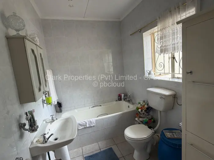 3 Bedroom House for Sale in Burnside, Bulawayo