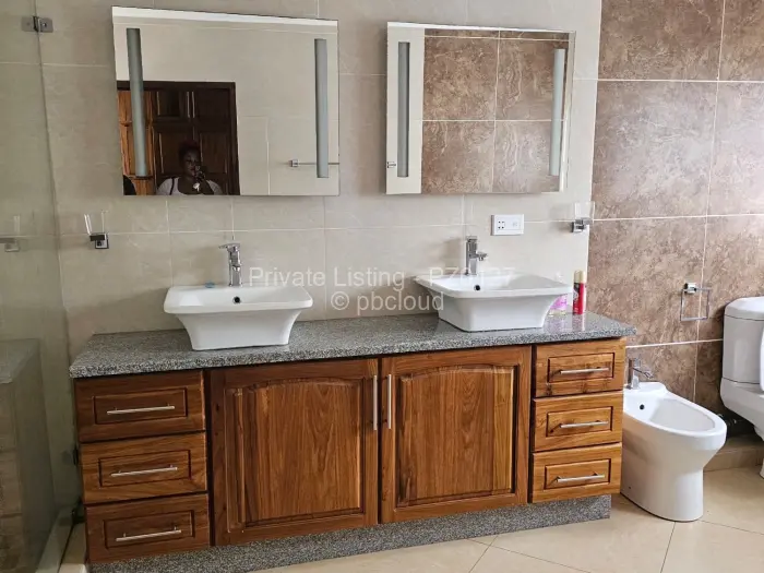 House for Sale in Umwinsidale, Harare