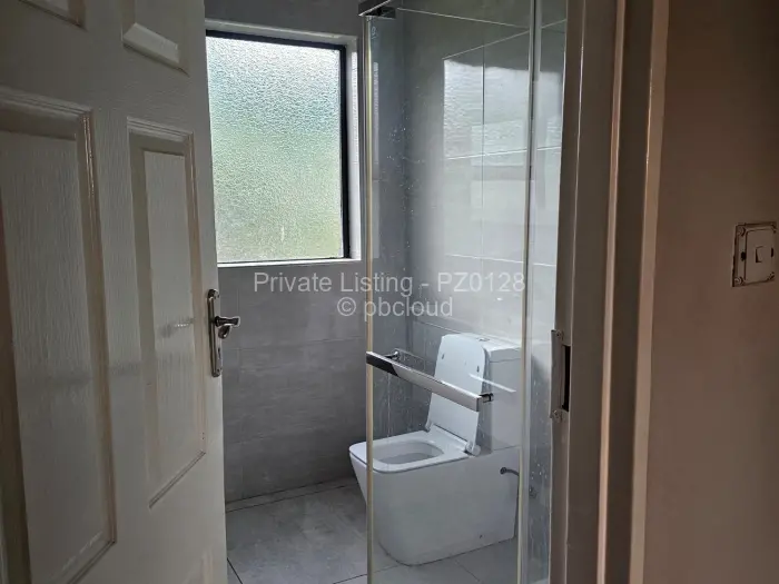 7 Bedroom House for Sale in Quinnington, Harare