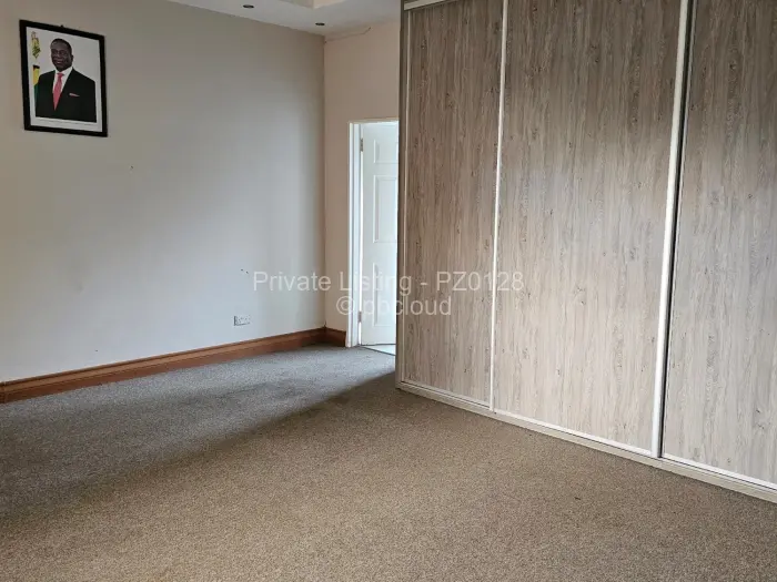 7 Bedroom House for Sale in Quinnington, Harare