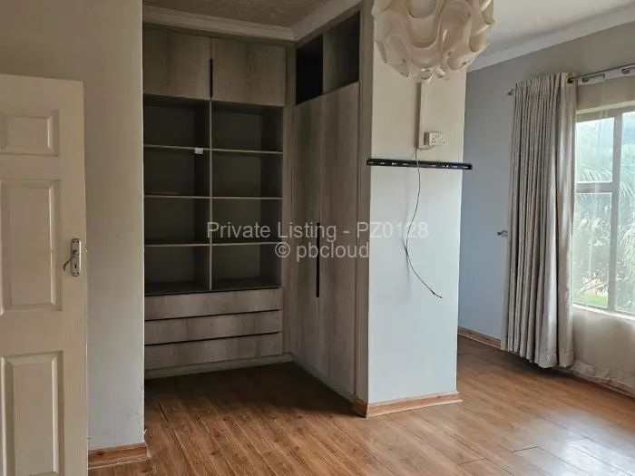 7 Bedroom House for Sale in Quinnington, Harare