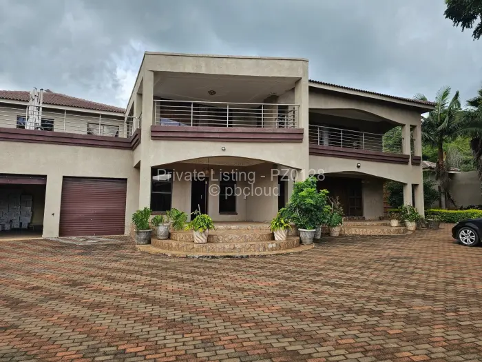 7 Bedroom House for Sale in Quinnington, Harare