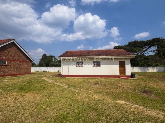 5 Bedroom House to Rent in Borrowdale, Harare