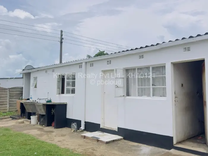 4 Bedroom House to Rent in Mabelreign, Harare