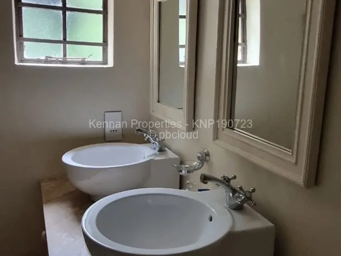 3 Bedroom House for Sale in Nyanga, Nyanga