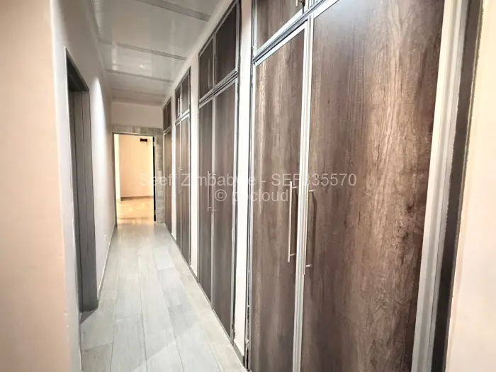 5 Bedroom House for Sale in Ruwa, Ruwa