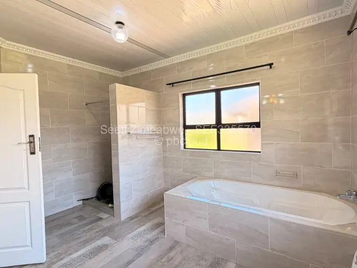 5 Bedroom House for Sale in Ruwa, Ruwa