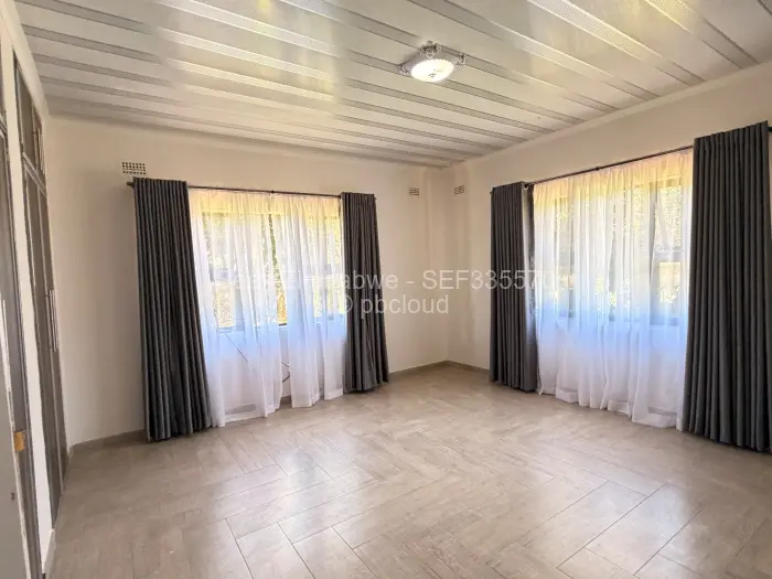 5 Bedroom House for Sale in Ruwa, Ruwa
