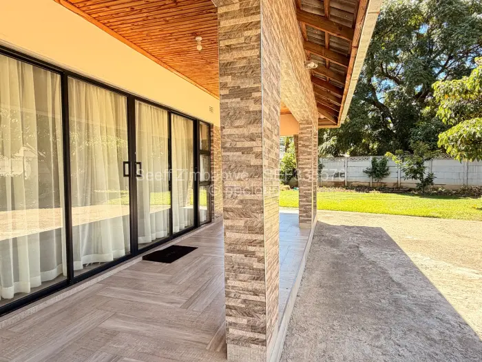 5 Bedroom House for Sale in Ruwa, Ruwa