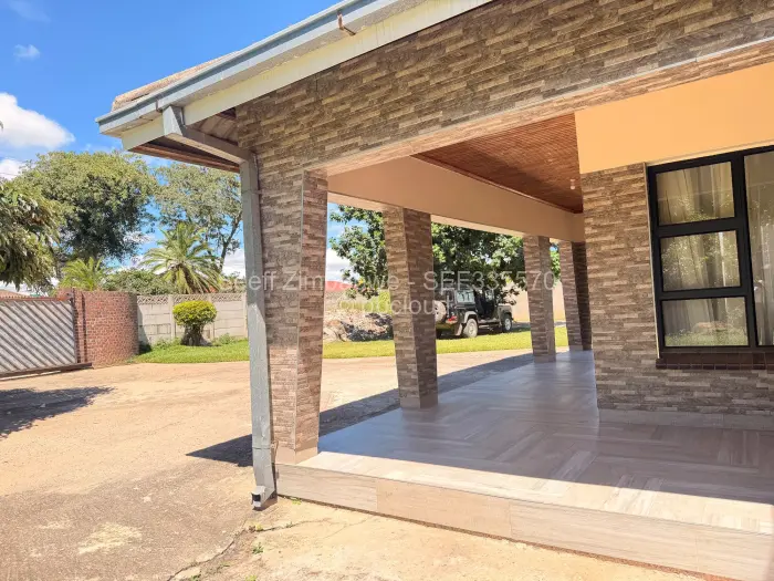 5 Bedroom House for Sale in Ruwa, Ruwa