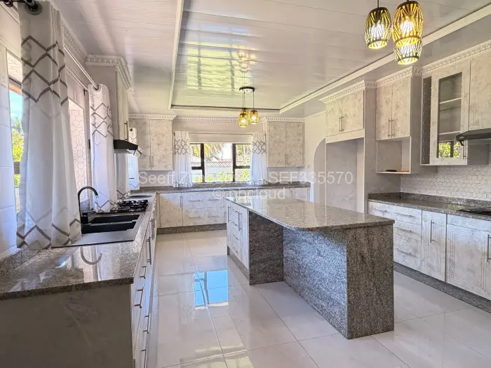 5 Bedroom House for Sale in Ruwa, Ruwa