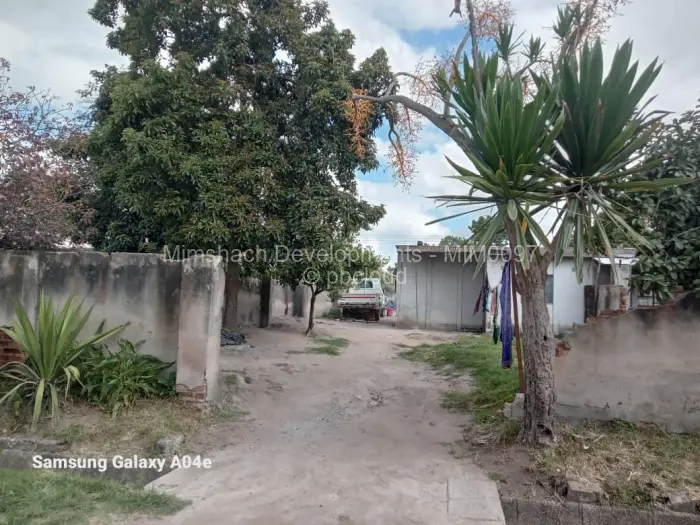 2 Bedroom House for Sale in Tafara, Harare