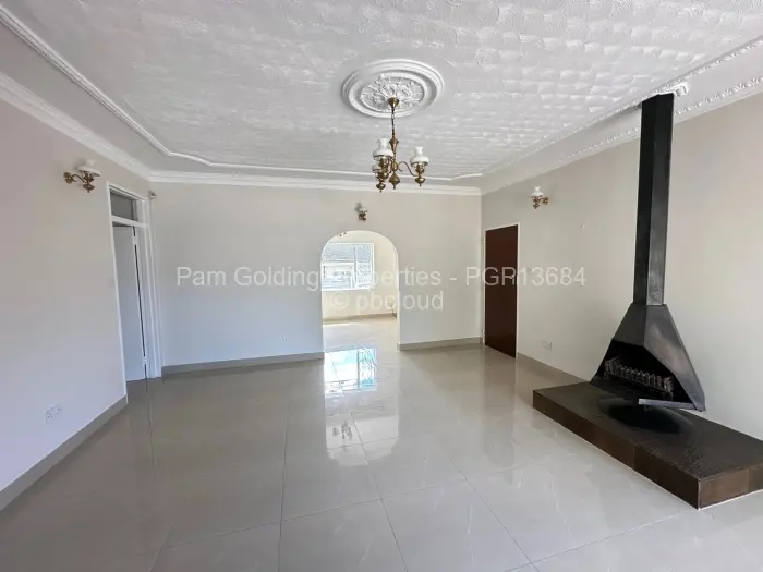 Townhouse/Cluster to Rent in Greendale, Harare