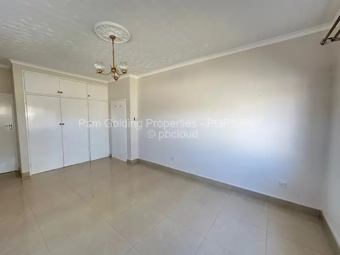 Townhouse/Cluster to Rent in Greendale, Harare