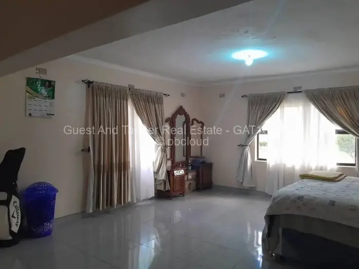 Other Commercial to Rent in Highlands