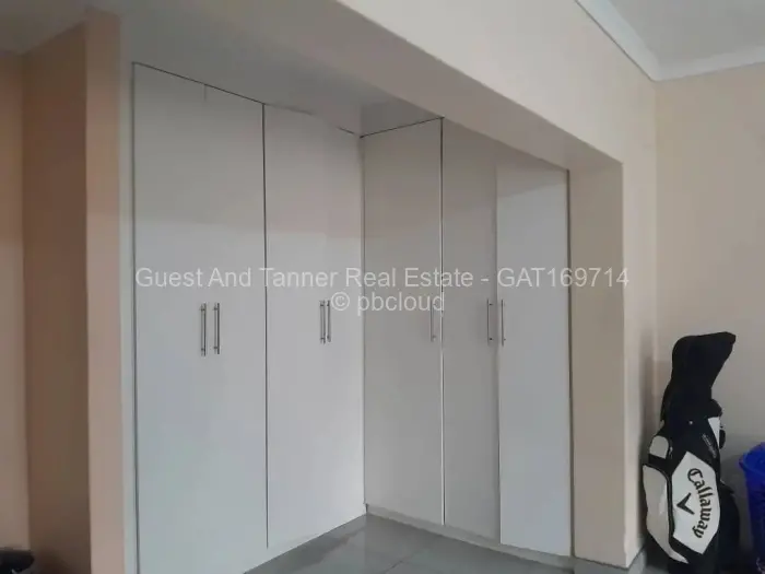 Other Commercial to Rent in Highlands