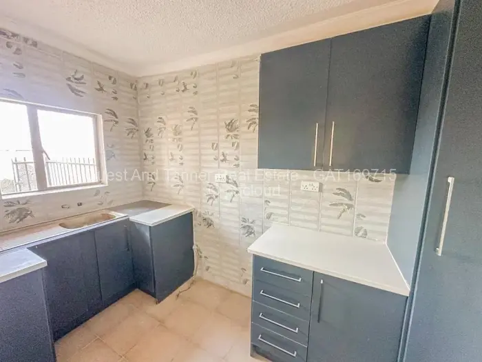 5 Bedroom House to Rent in Goodhope, Harare