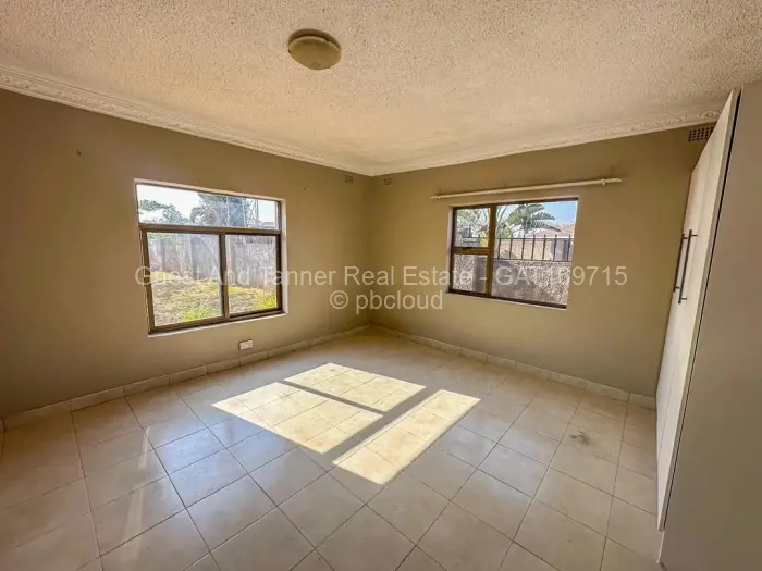 5 Bedroom House to Rent in Goodhope, Harare