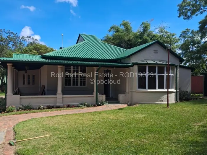Office to Rent in Newlands