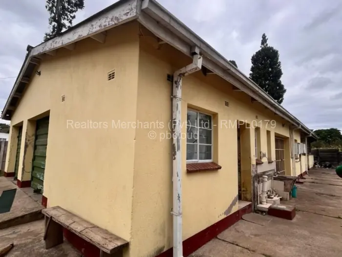 Warehouse/Industrial to Rent in Hatfield