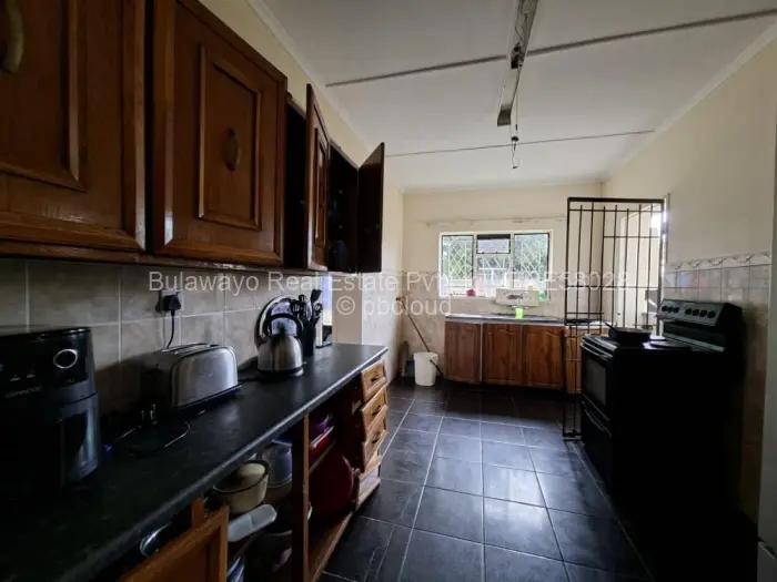 3 Bedroom House for Sale in Woodlands, Bulawayo
