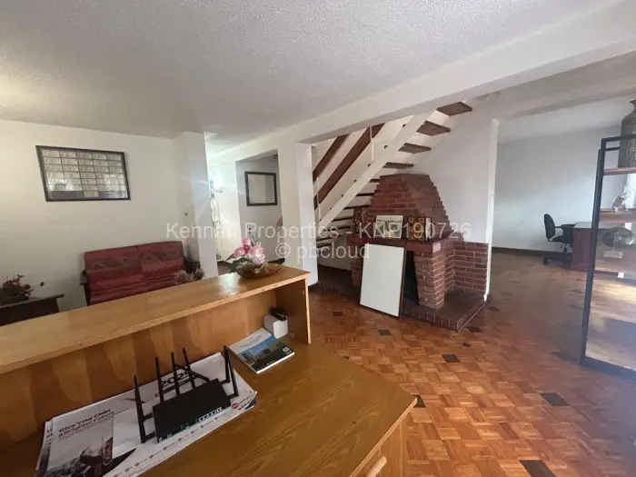 Townhouse/Cluster to Rent in Newlands, Harare