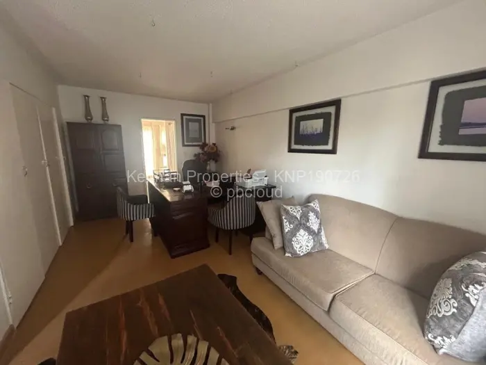 Townhouse/Cluster to Rent in Newlands, Harare