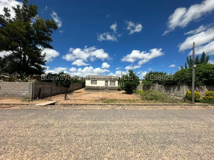 3 Bedroom House for Sale in Luveve, Bulawayo