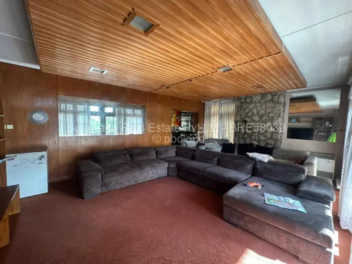 4 Bedroom House for Sale in Burnside, Bulawayo