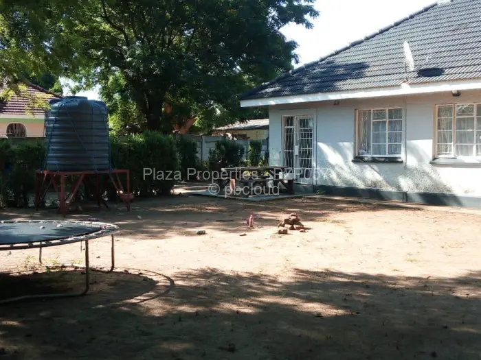 3 Bedroom House for Sale in Kenilworth, Bulawayo