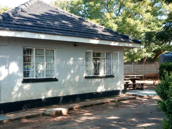 3 Bedroom House for Sale in Kenilworth, Bulawayo