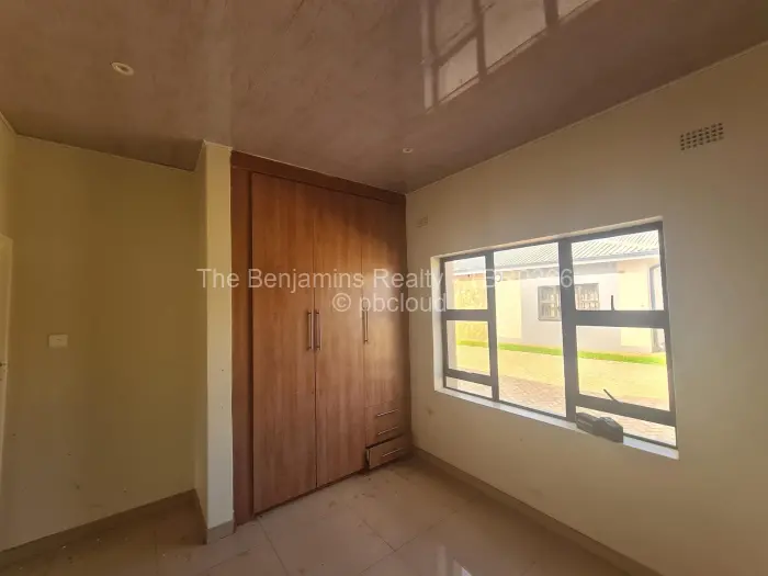 2 Bedroom Cottage/Garden Flat to Rent in Pomona