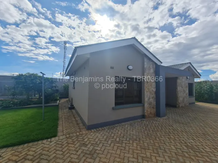 2 Bedroom Cottage/Garden Flat to Rent in Pomona