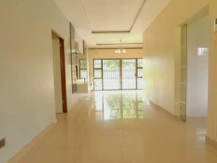 4 Bedroom House for Sale in Mabelreign, Harare