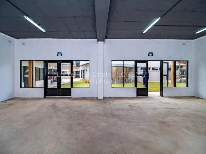 Retail/Shop to Rent in Borrowdale West