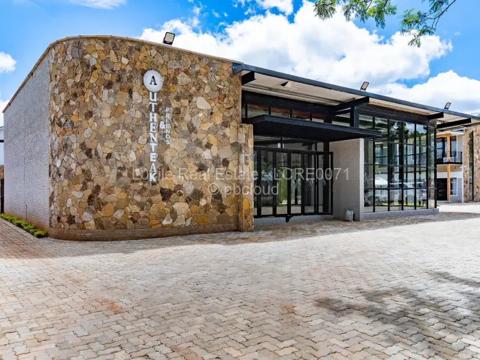 Retail/Shop to Rent in Borrowdale West