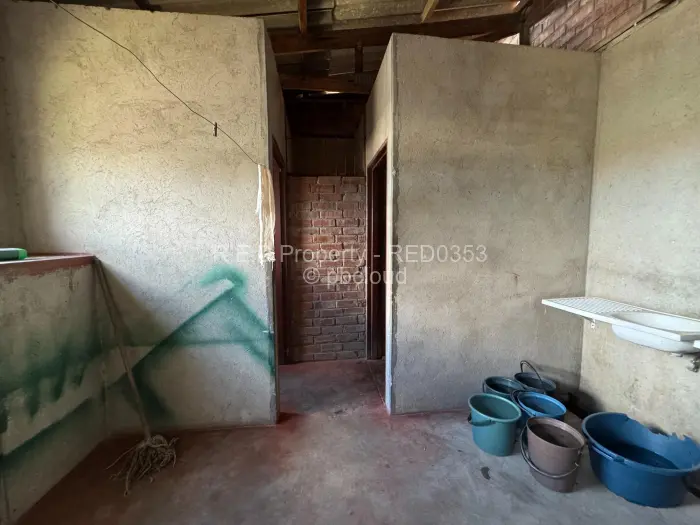 Industrial Stand for Sale in Kelvin, Bulawayo