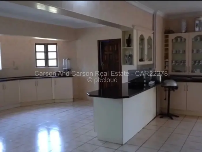 6 Bedroom House for Sale in Borrowdale, Harare